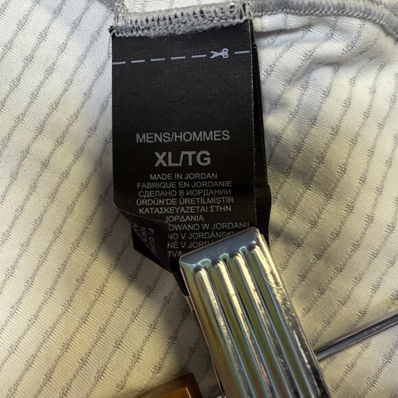 The North Face Men’s XL Summit Series Pro 120 Thermal Crew – Light Gray - Picture 7 of 12